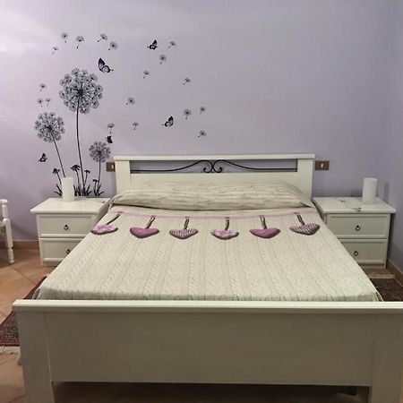 Bed and Breakfast Il Casale Di Lavinia Fabro Exterior foto