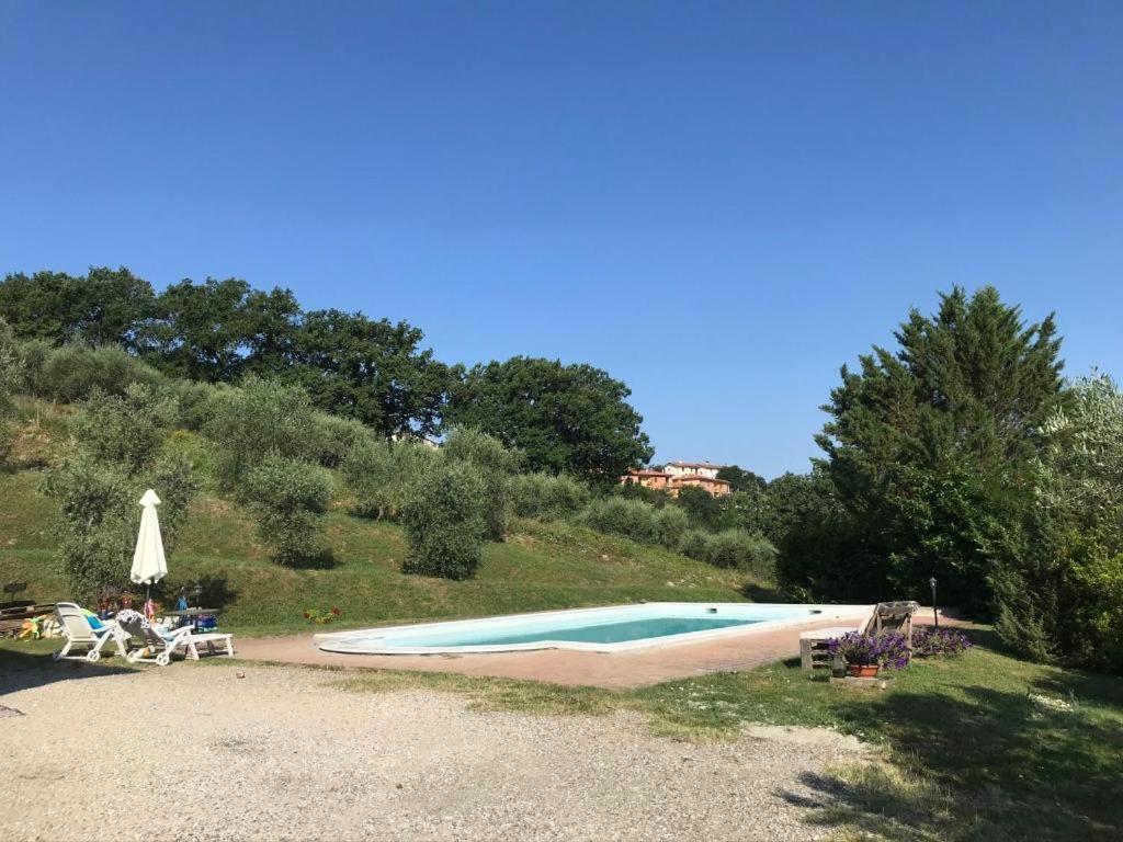 Bed and Breakfast Il Casale Di Lavinia Fabro Exterior foto